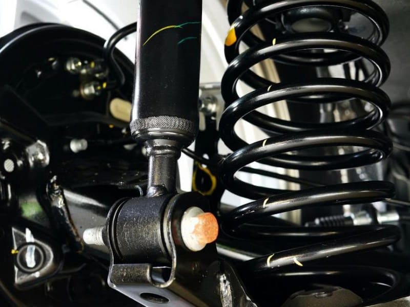 Заміна пружин підвіски авто